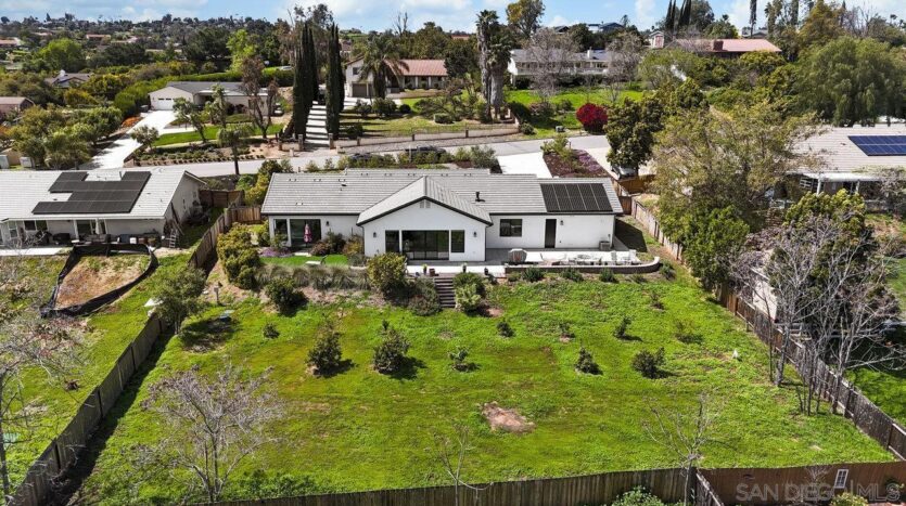 1672 Citrus Hills Lane Escondido