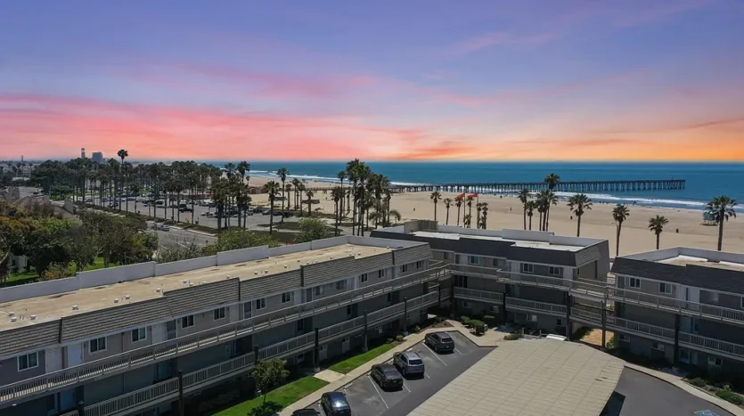 369 E Surfside Drive