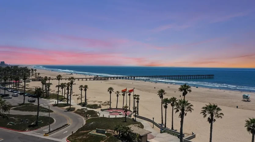 369 E Surfside Drive