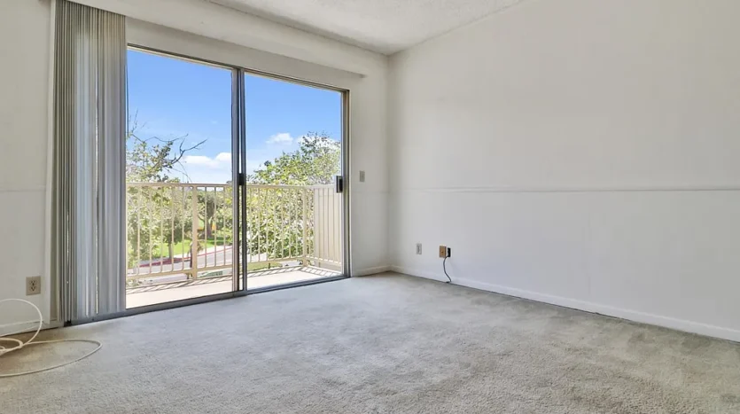 369 E Surfside Drive